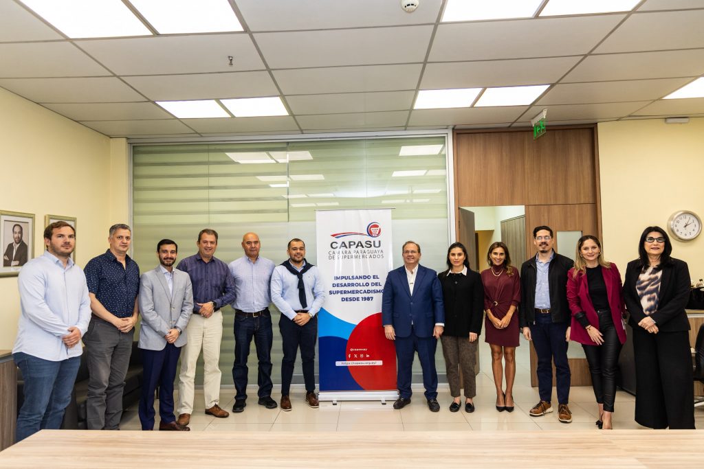 Camilo conversó con directivos de CAPASU-Foto Gentileza