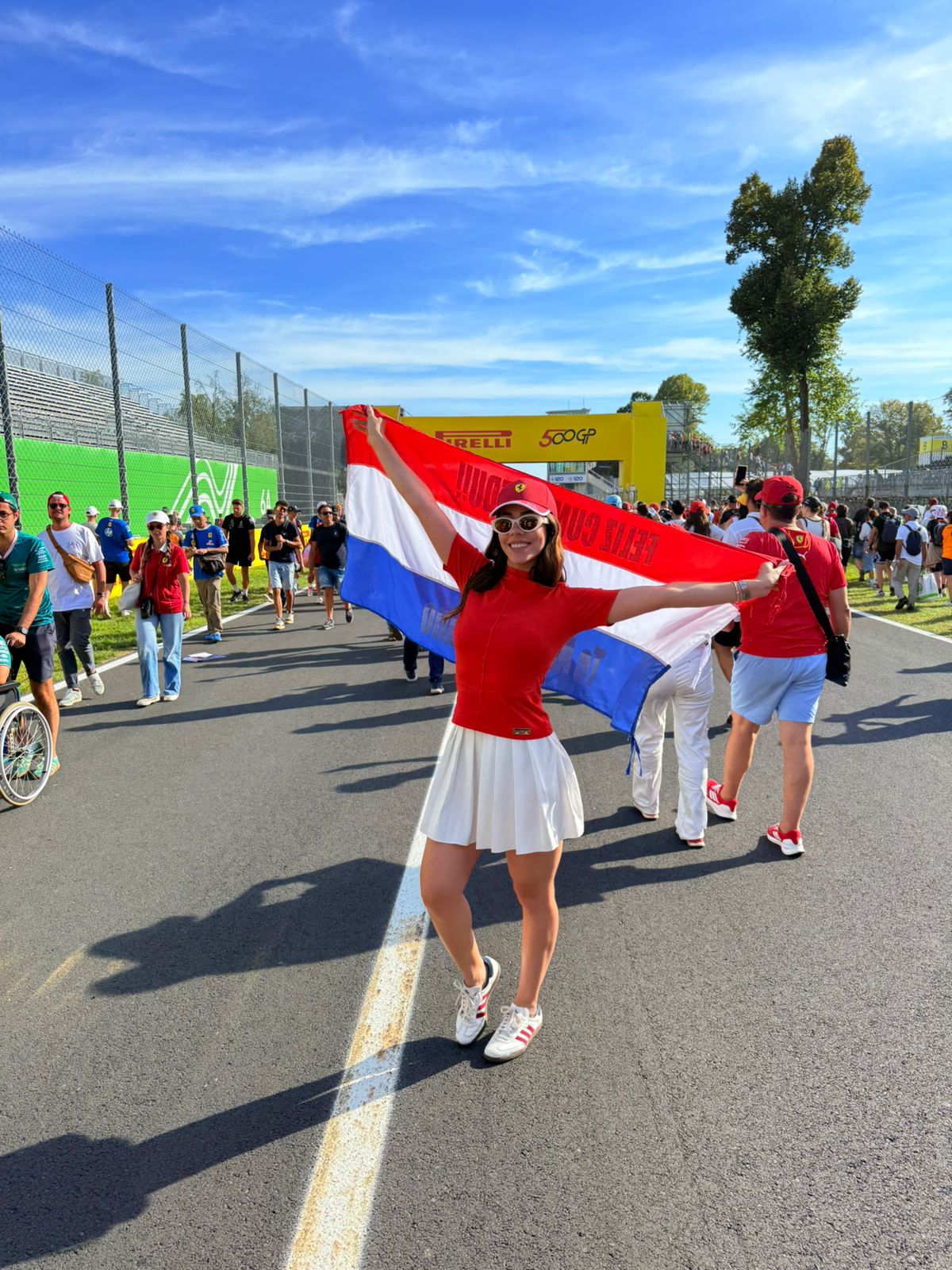 A la paraguayita le gusta avei la Formula 1 y ya tuvo la oportunidad de vivir esa experiencia.
