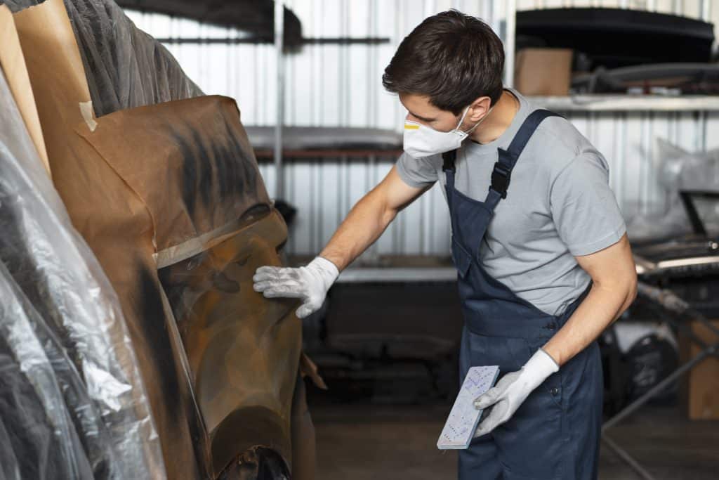 El curso para chapista de automóvil tiene el potencial de generar ingresos interesantes a losque se dedican posteriormente al oficio.