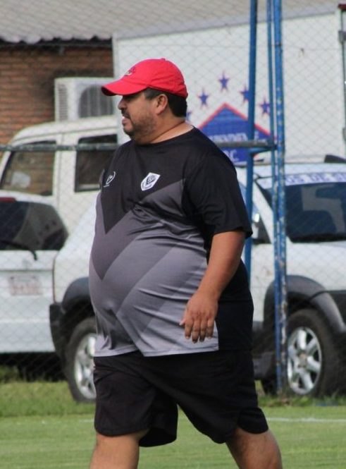 El profe está ahora en campaña para bajar unos kilitos que están demás.