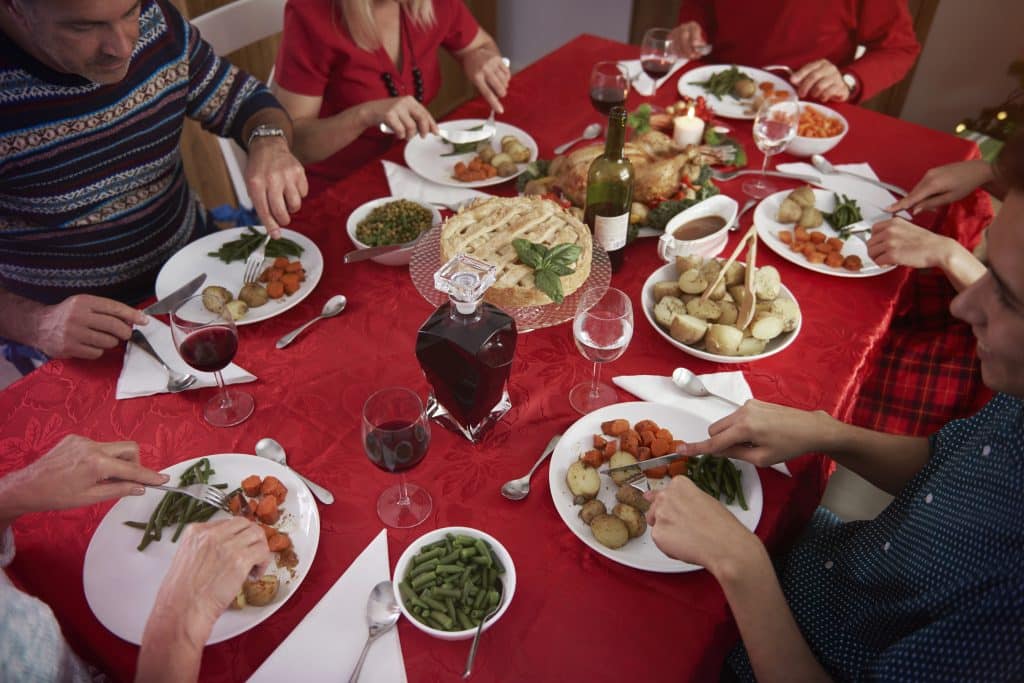 No importa qué menú elija, la cena familiar de Año Nuevo siempre termina siendo deliciosa,pues el sabor está en compartir con la familia.