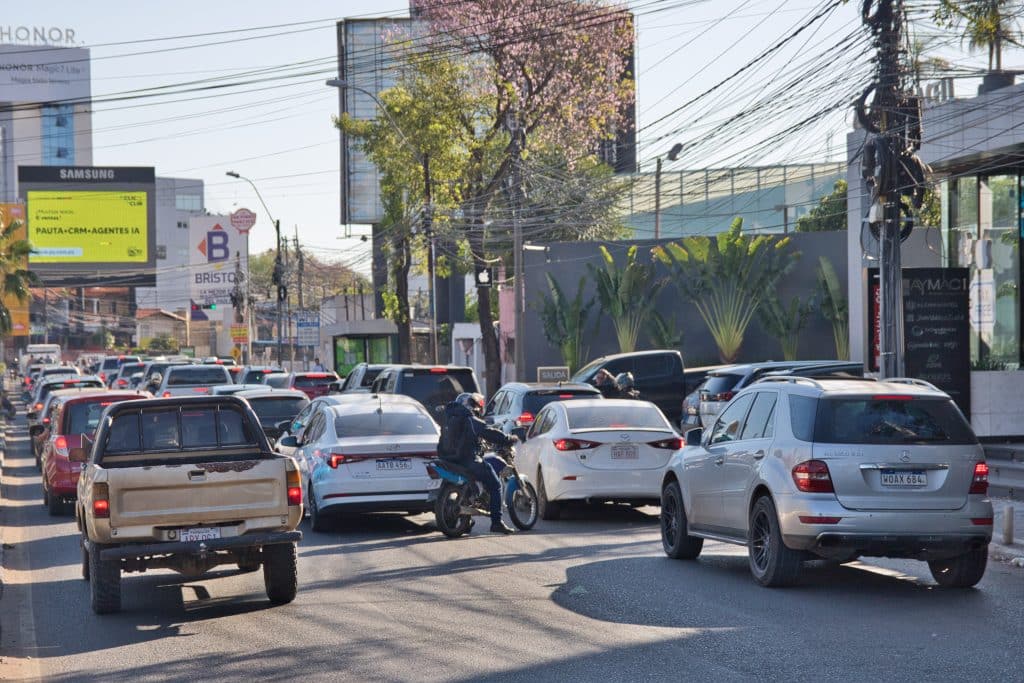 Los propios conductores de plataformas admitieron que los precios de las aplicaciones estánmuy elevados para la gente.
