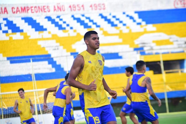 Una de sus metas es ganar cosas importantes con Luqueño.