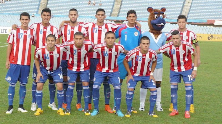 Ángel Benítez con la selección Sub 20 Albirroja.