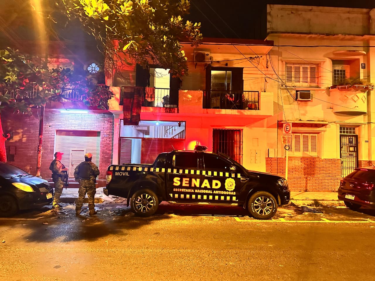 El allanamiento se realizó en el barrio La Encarnación de Asunción. Foto: Senad