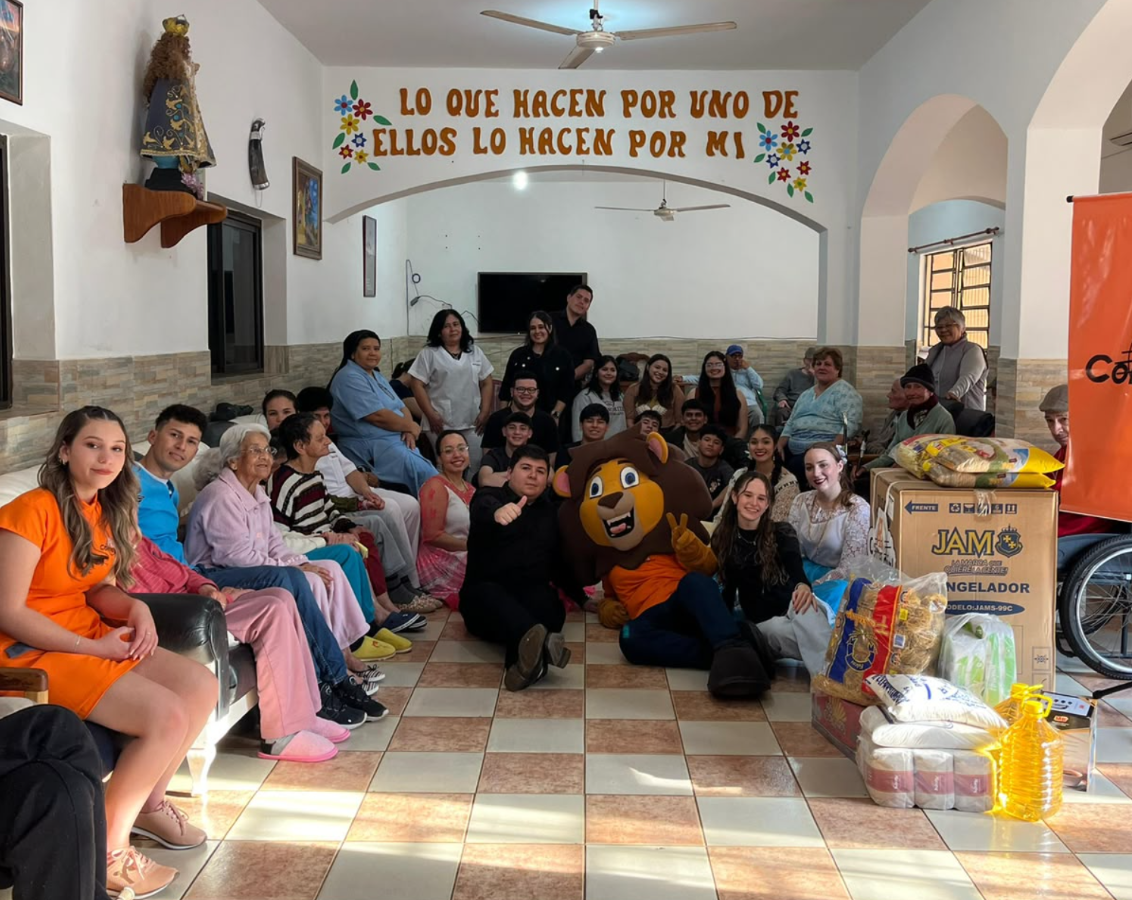 Ayuda a los hogares de ancianos y niños.