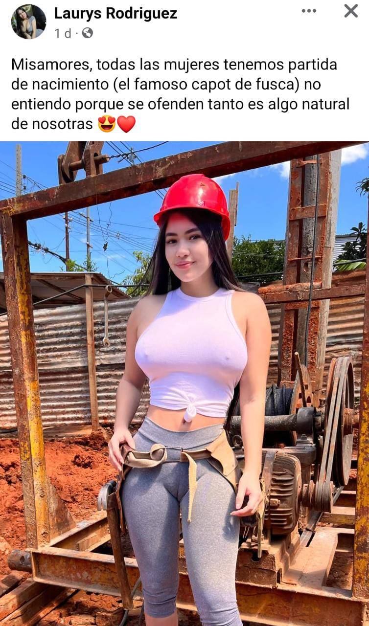 La foto donde se le nota la "partida de nacimiento" y que molestó a la gente.