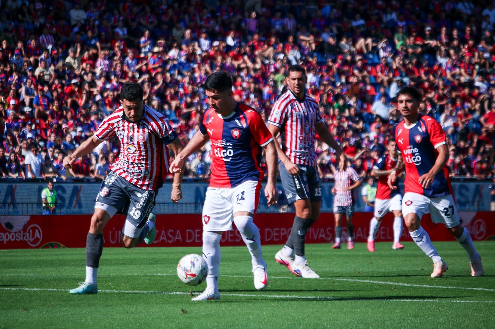 El Rayadito sigue último en la tabla. Foto: APF