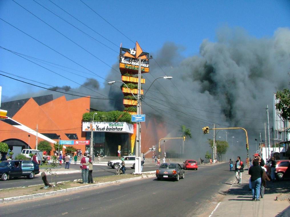 En el lugar se construyó un memorial para recordar a las víctimas-Foto Archivo
