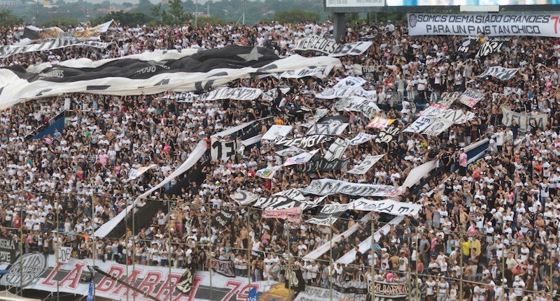 El sector sur, donde habitualmente está la barra de la “O”, lucirá repleto mañana.