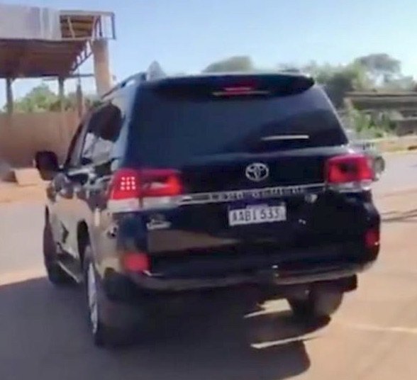 Esta camioneta se compró el tipo.