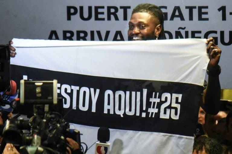 Llegaba al país el pelotero Clase "A". Credito: AFP.