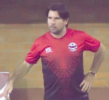 El entrenador confesó de que todavía planea quedarse en Coronel Oviedo.
