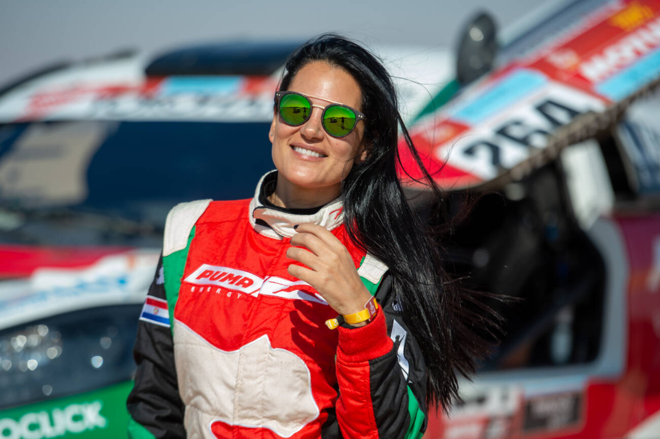 Andrea Lafarja, la única paraguaya que corre el Dakar 2023. Foto (Andrea Lafarja/Facebook)