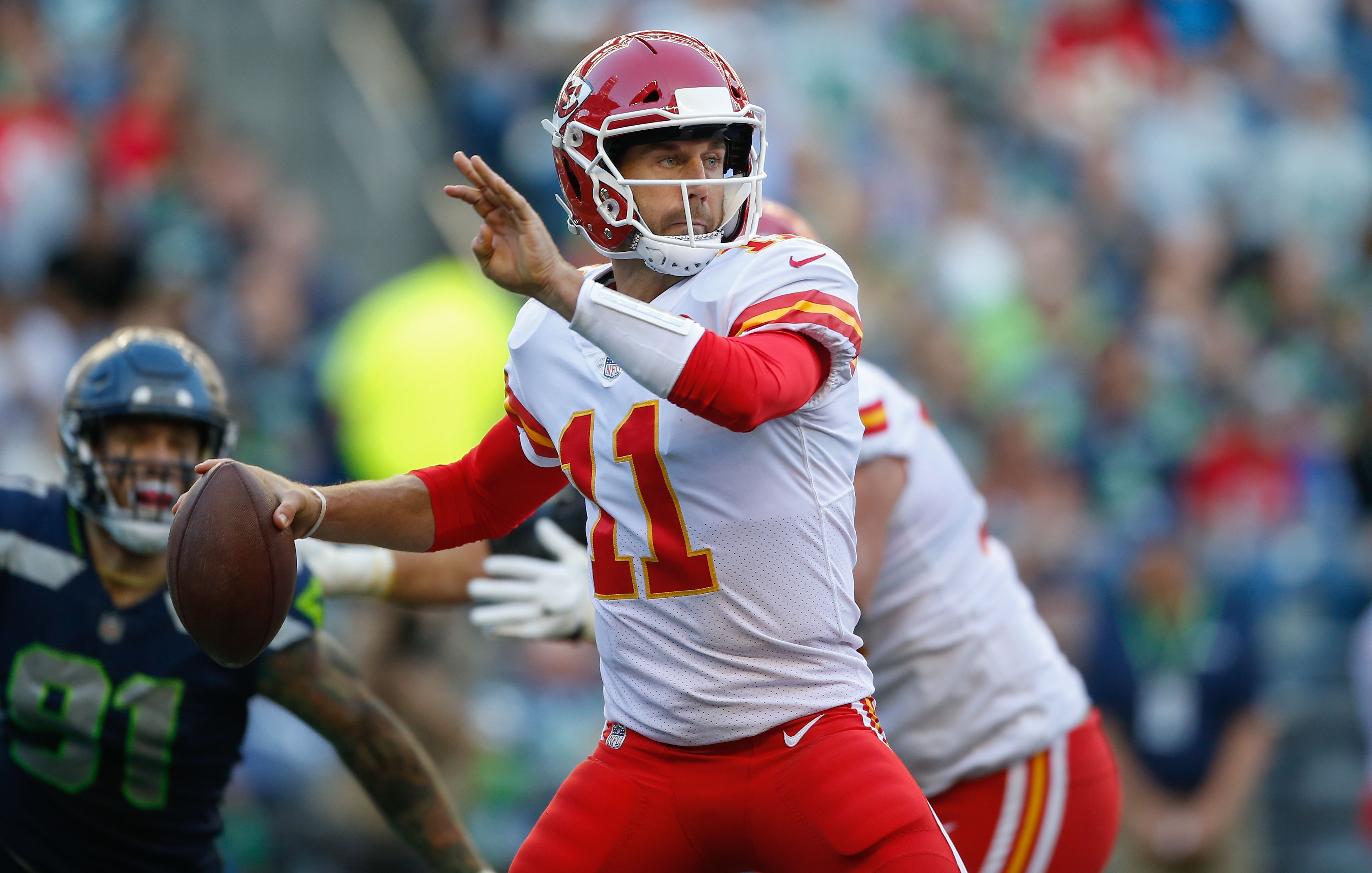 Kansas City Chiefs' Alex Smith Wears Vicis Helmet And For Good Reason