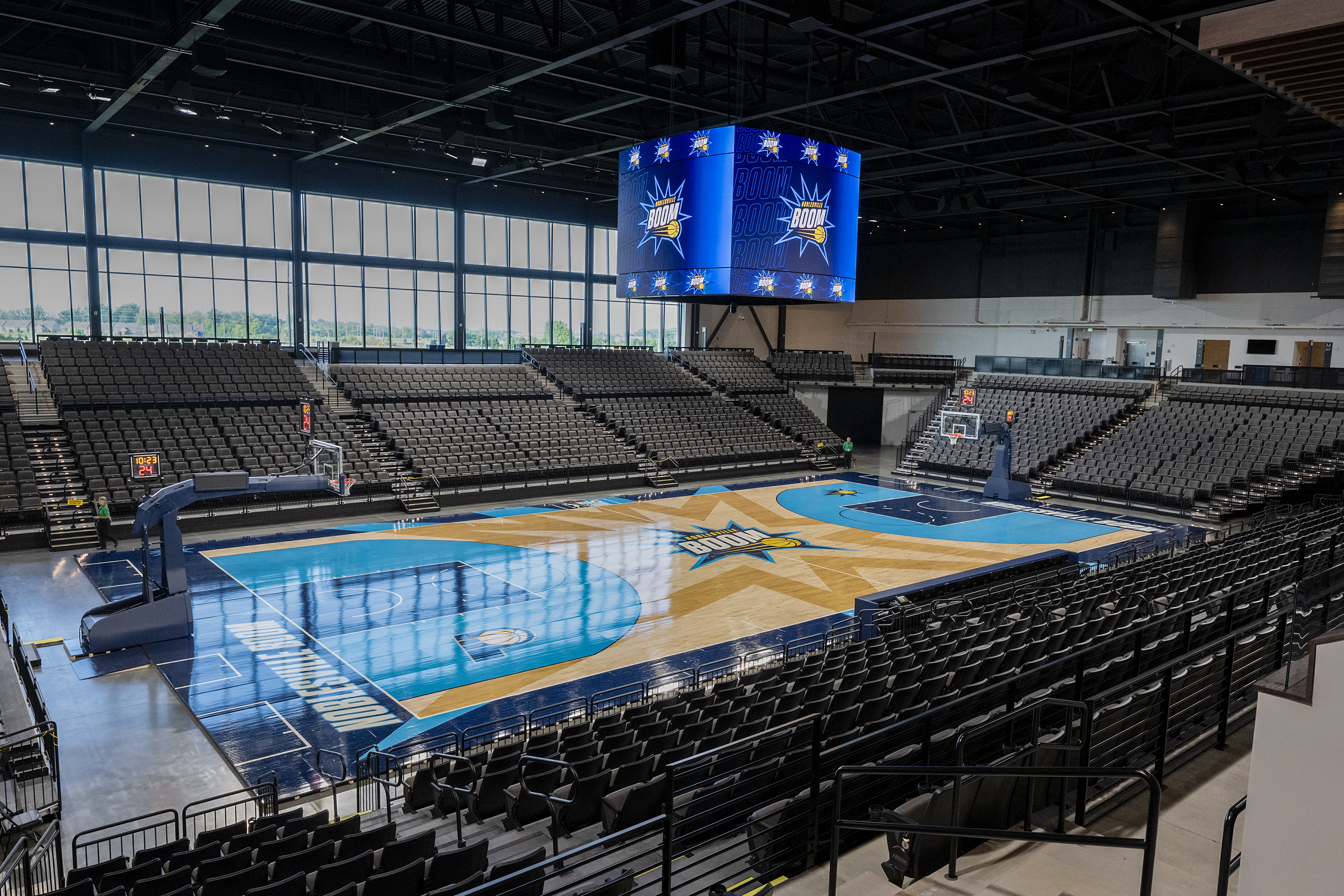 アリーナ　キャロラインウィングバーグ Area 53 Adventure Park - Open House New York