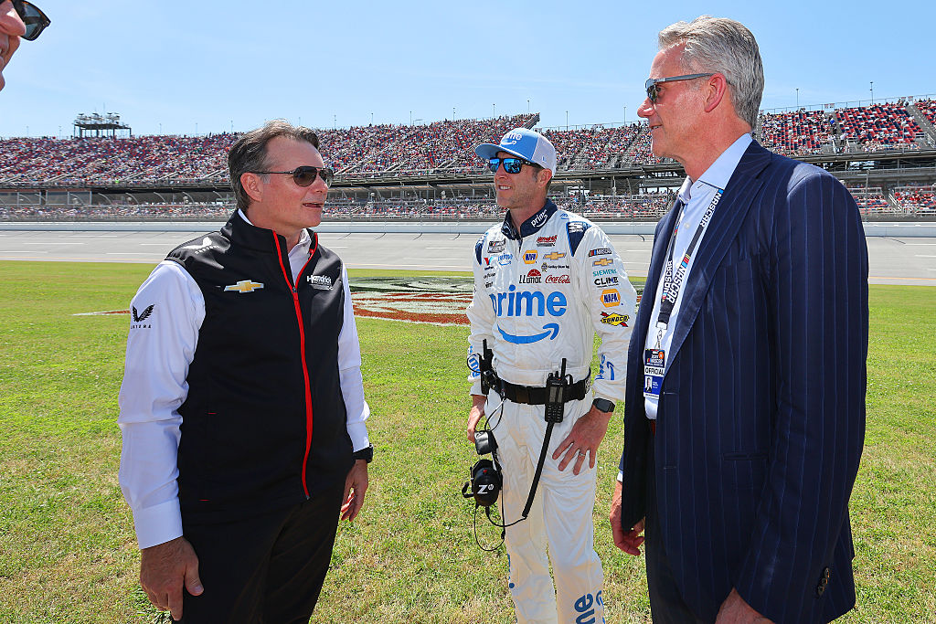 Despite divisions on Steve Phelpsâ exit, NASCAR industry finds agreement on getting back to business