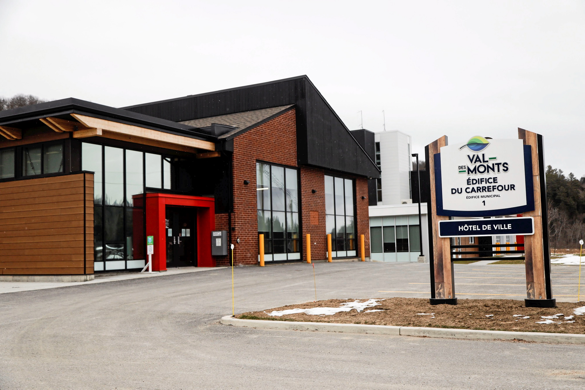 ValdesMonts le directeur de l’urbanisme n’est plus à l’emploi de la