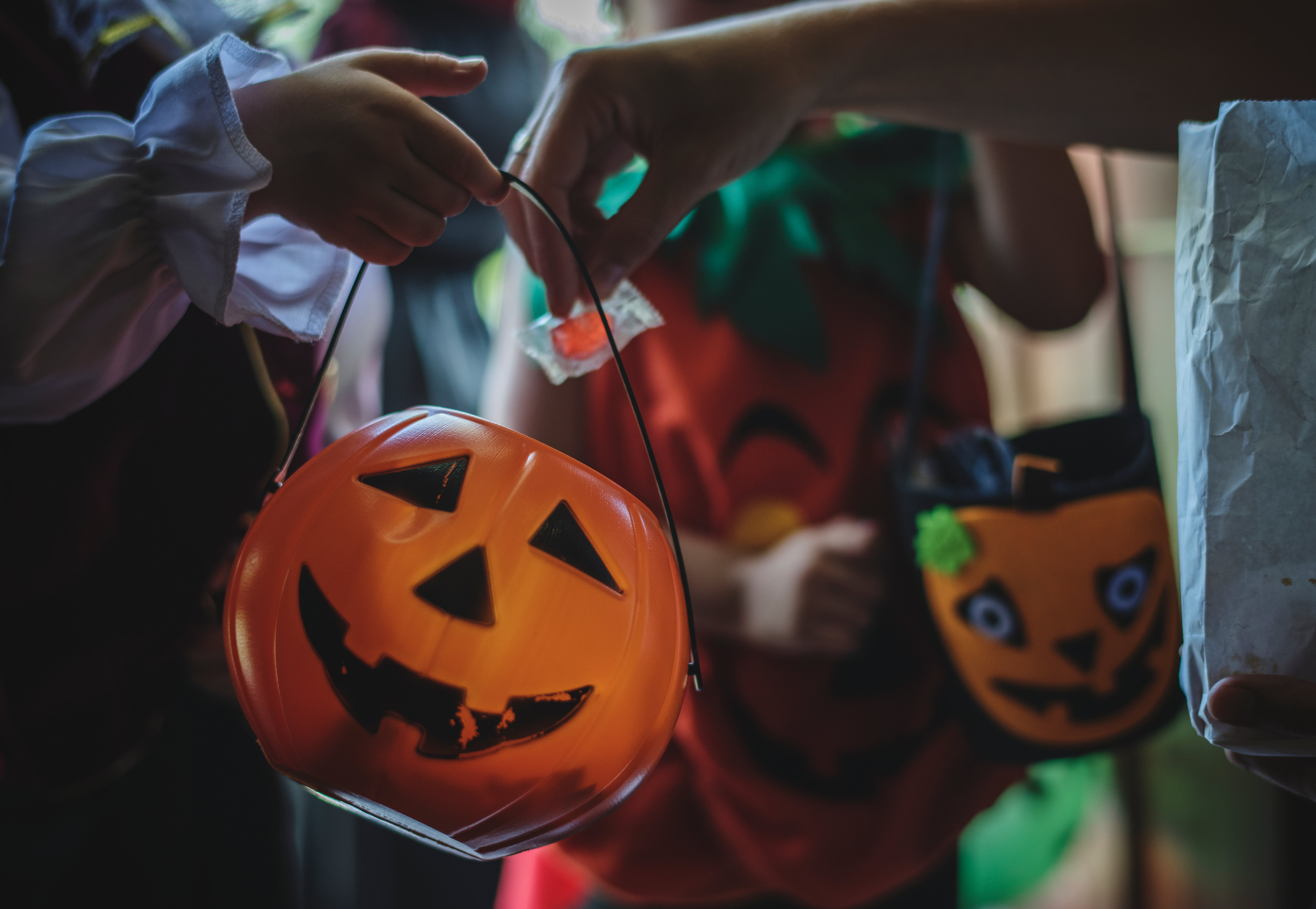 Faut-il bannir les bonbons acidulés pour Halloween ? - Sciences et Avenir