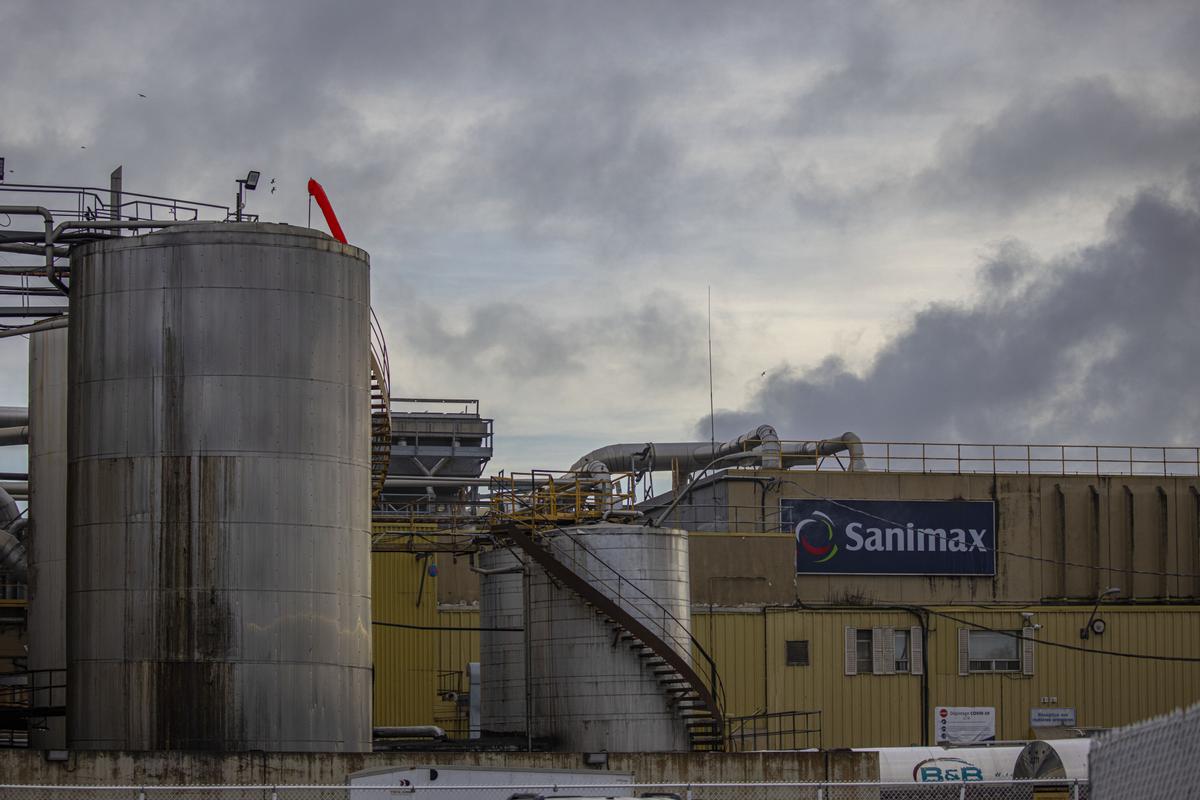 Le plan d'action du gouvernement du Québec promis pour décembre 2021 se fait toujours attendre dans le dossier de l'usine d'équarrissage Sanimax.