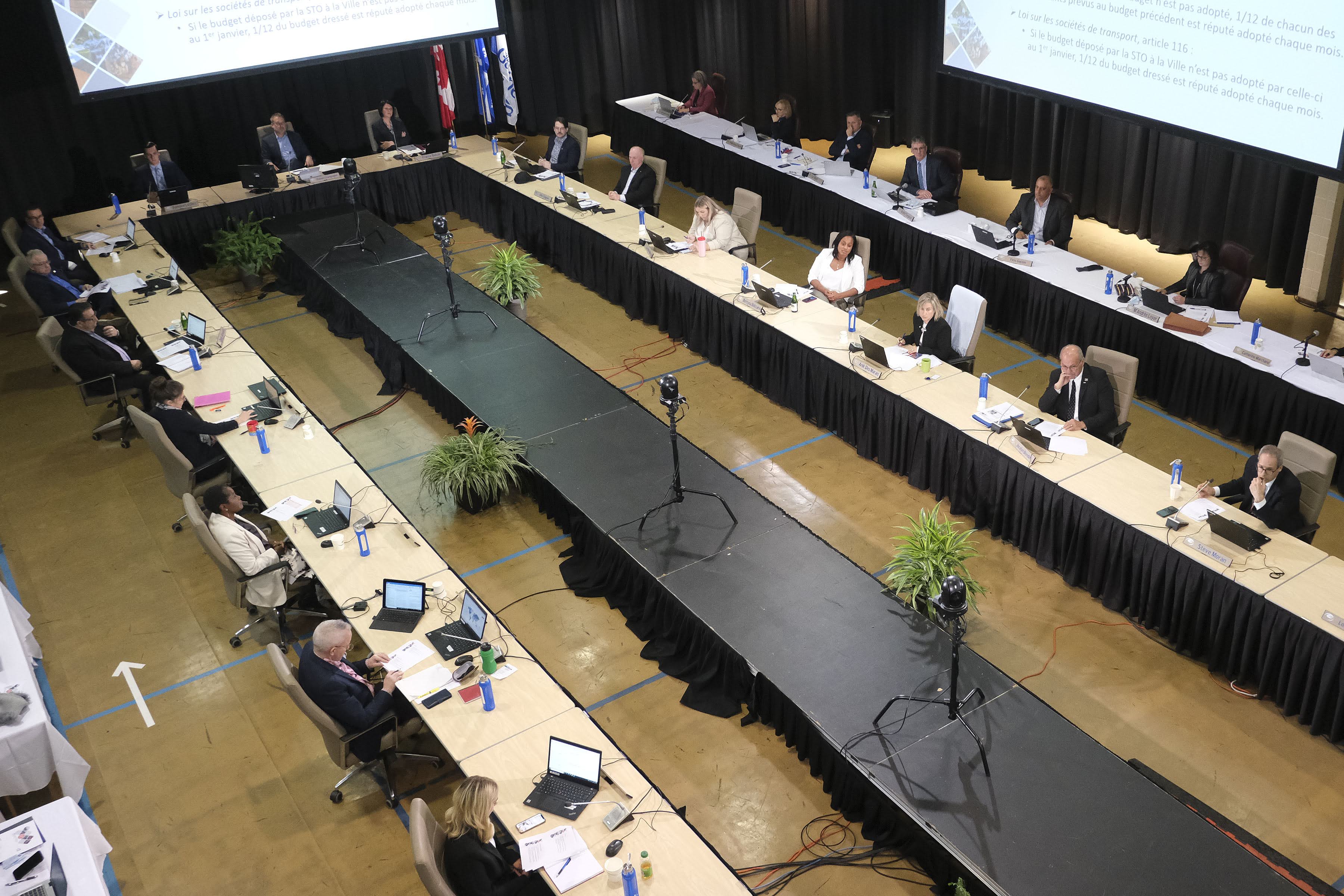 Le conseil municipal a adopté un budget équilibré de 699,5 millions $, assorti d’une hausse de taxes de 1,9% et d’une augmentation des dépenses de 4,2%, l’une des deux plus importantes de la dernière décennie à Gatineau.