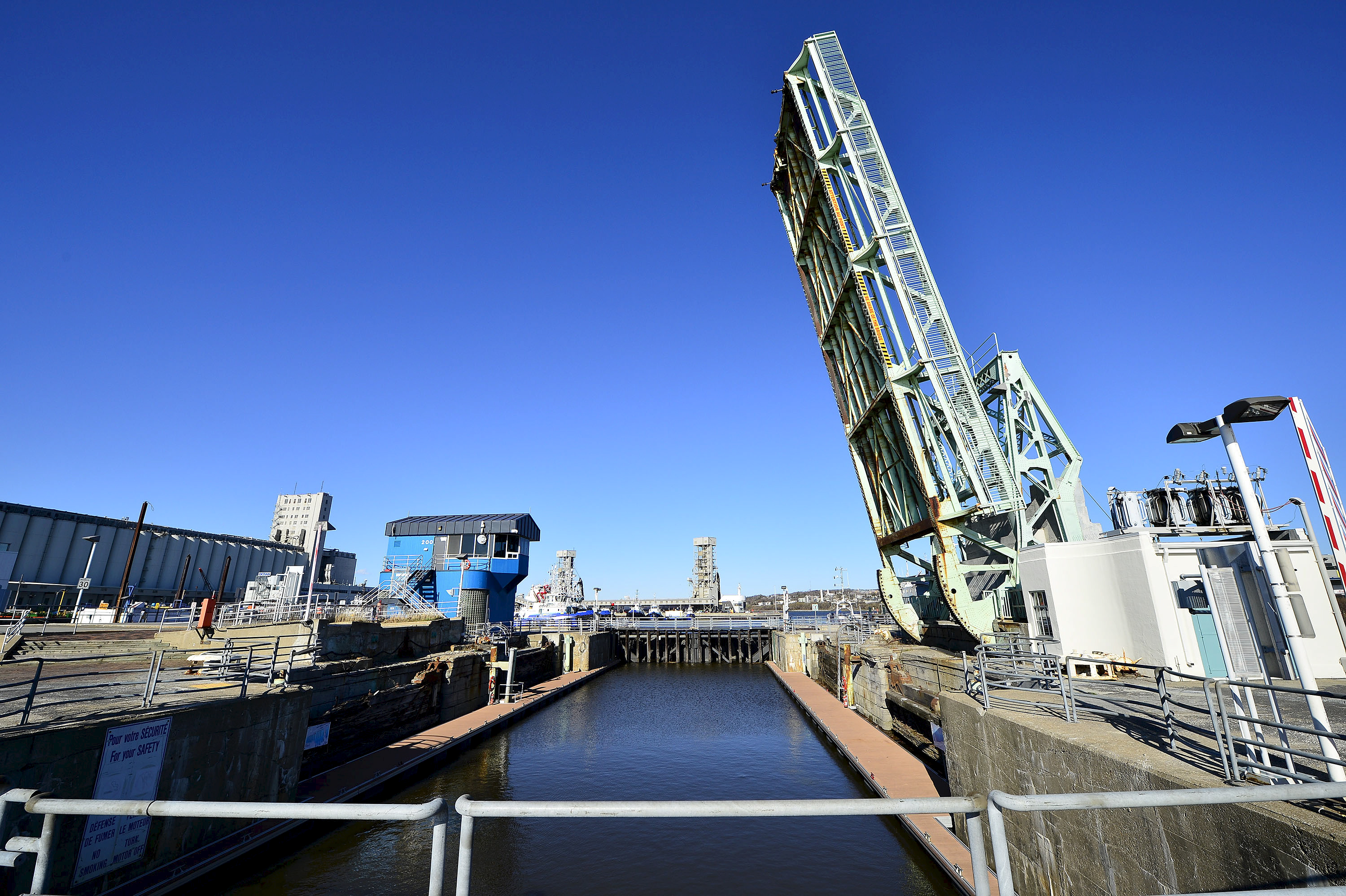 Le fédéral investit 15,5 M$ dans les infrastructures du Port de Québec