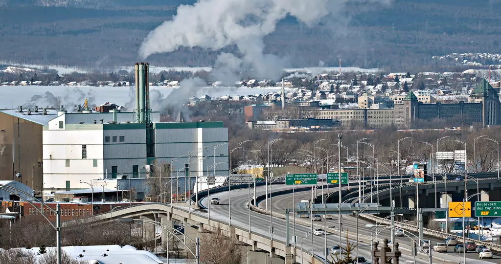 Foyers et poêles à bois l’interdiction levée à Québec vendredi matin