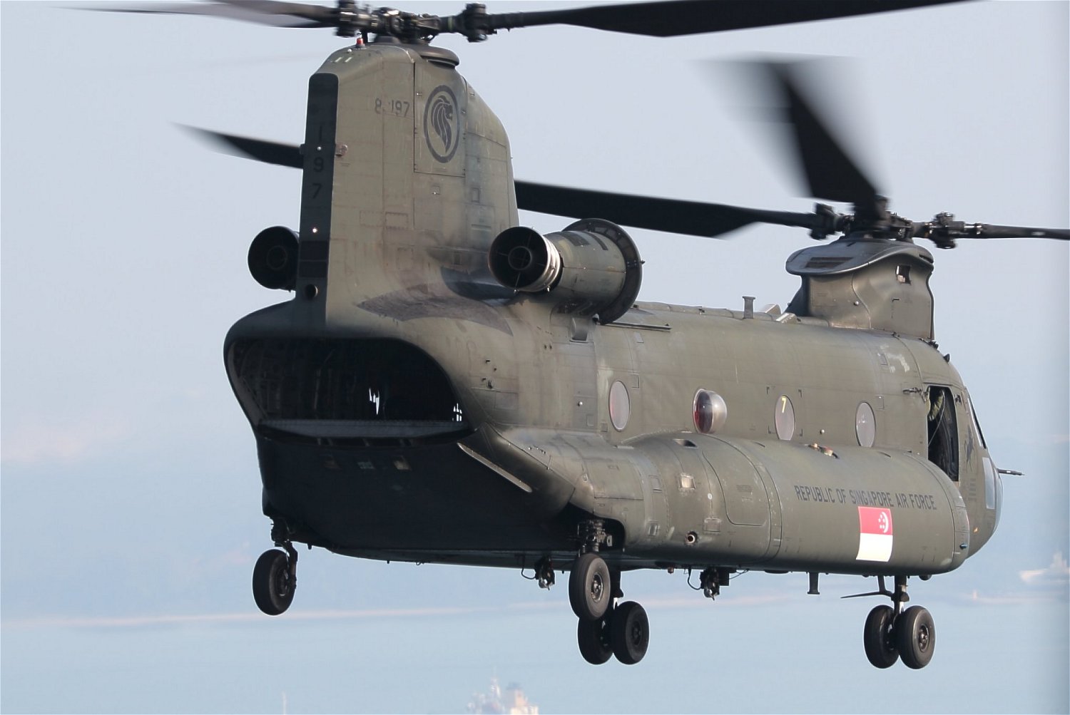 Singapore boosts Chinook fleet with deliveries of CH-47F