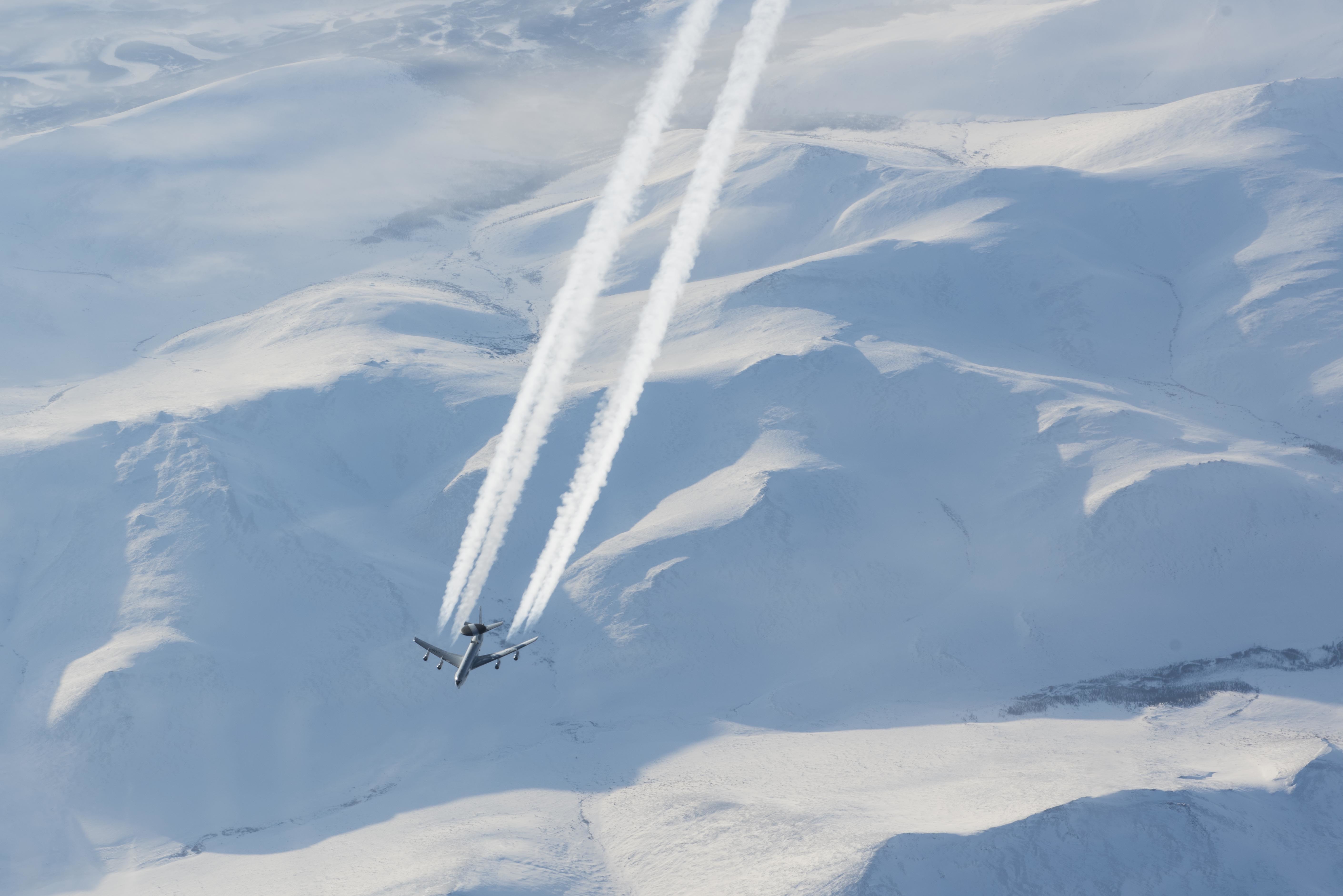 North American Aerospace Defense Command conducts an E-3 Sentry mission to the high Arctic supported by KC-135 Stratotankers. The mission was to demonstrate America and Canada's ability to detect threats through Arctic avenues of approach to North America. (North American Aerospace Defense Command)