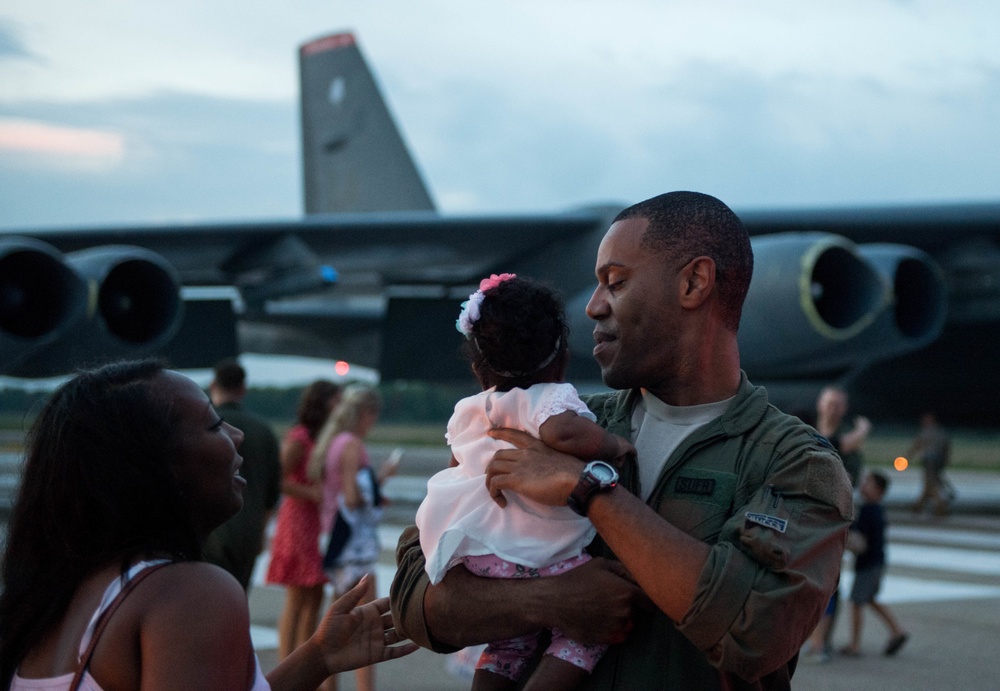Air Force parents choose how to care for their children, not commanders, service says image