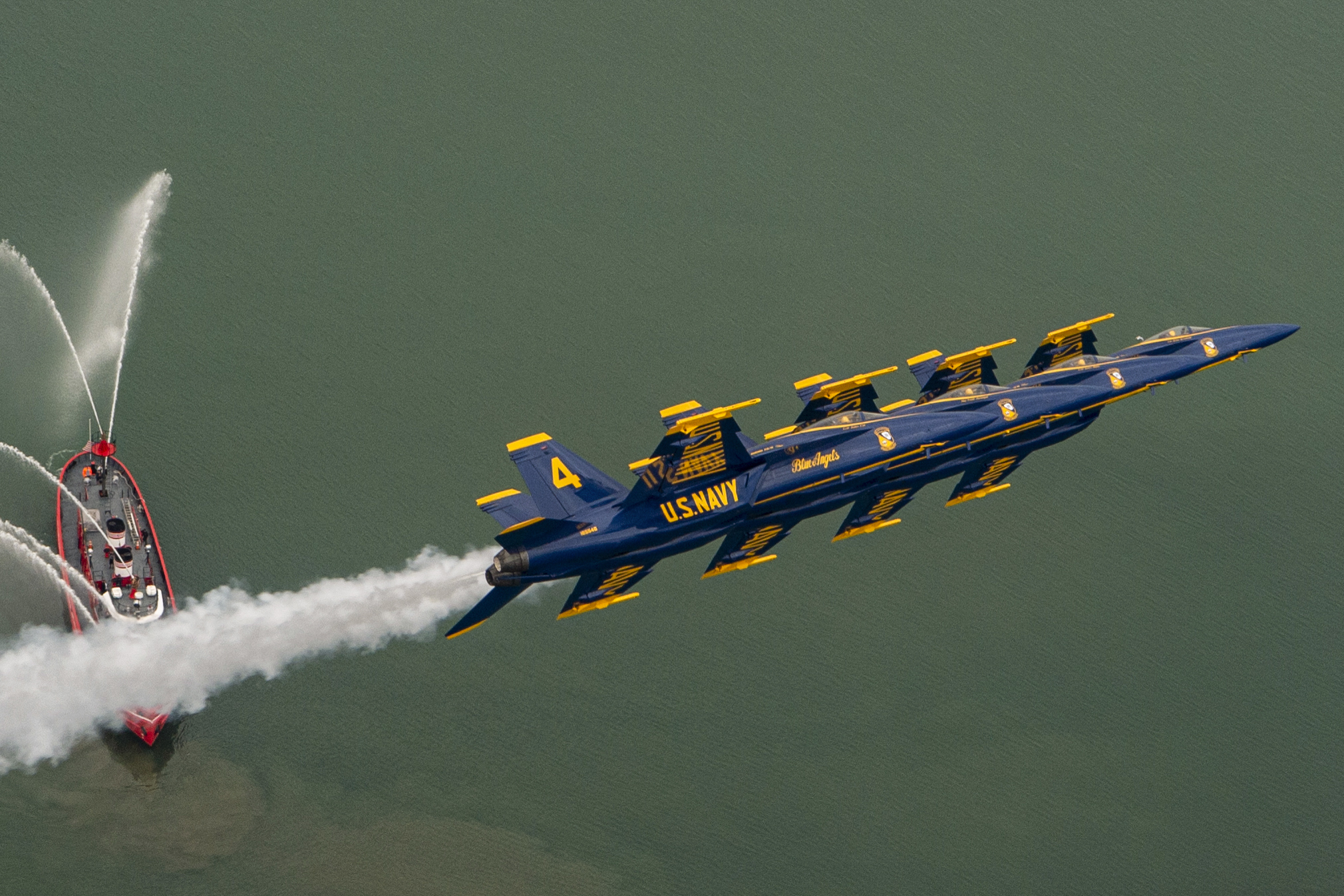The Blue Angels, the Navy’s flight demonstration squadron, performs the left echelon parade maneuver during an airshow in Buffalo, N.Y., June 18. (MC2 Christopher Gordon/Navy)