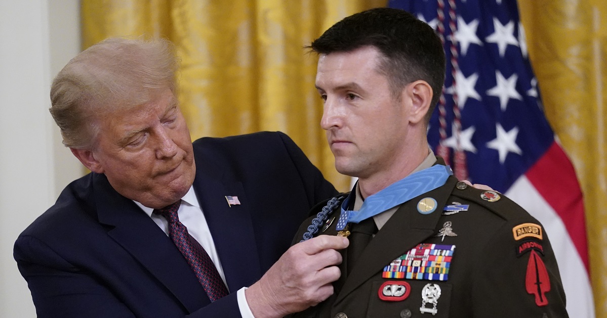 what do medal of honor recipients receive