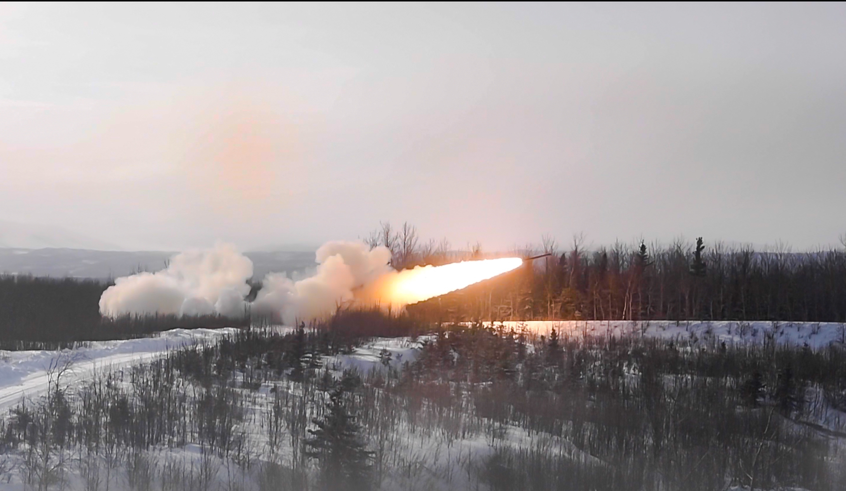 U.S. Marines shoot an M142 High Mobility Artillery Rocket System during U.S. Northern Command’s Exercise Arctic Edge in Fort Greely, Alaska, on March 3, 2020. (Staff Sgt. Diana Cossaboom/U.S. Air Force)