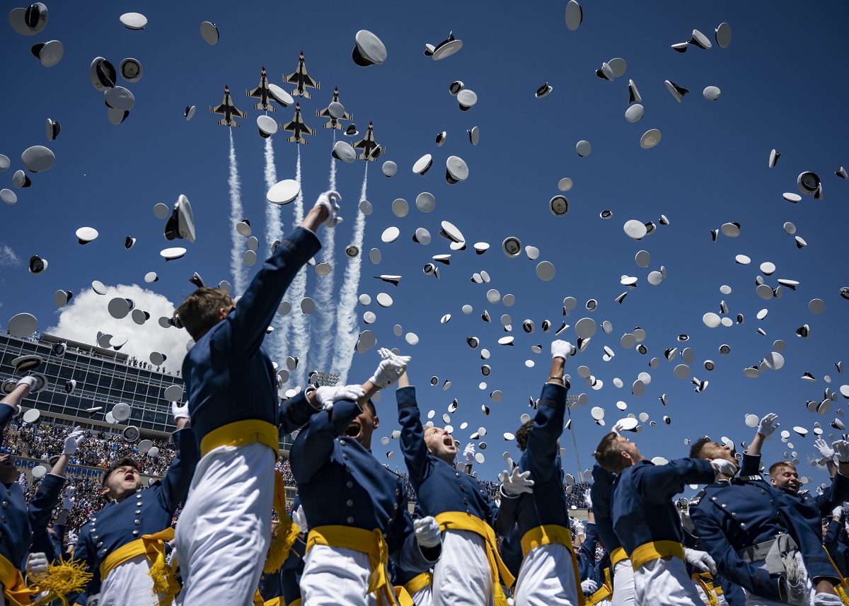 09 Academy grad goes from gridiron to courtroom > United States Air Force  Academy > Features