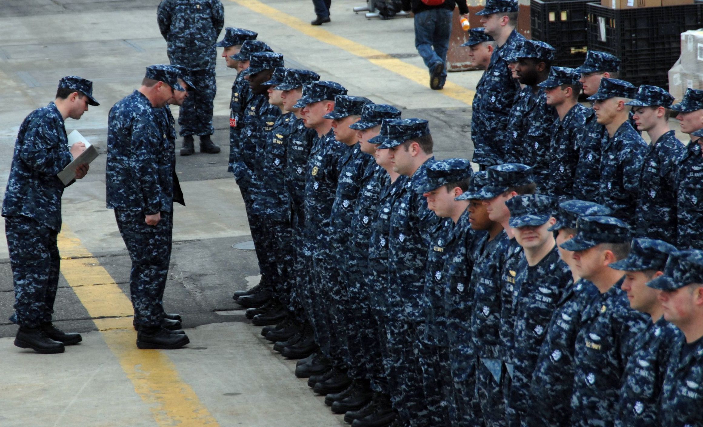 Say Goodbye To The Navy's Blue-And-Gray Camouflage Uniforms - Task & Purpose