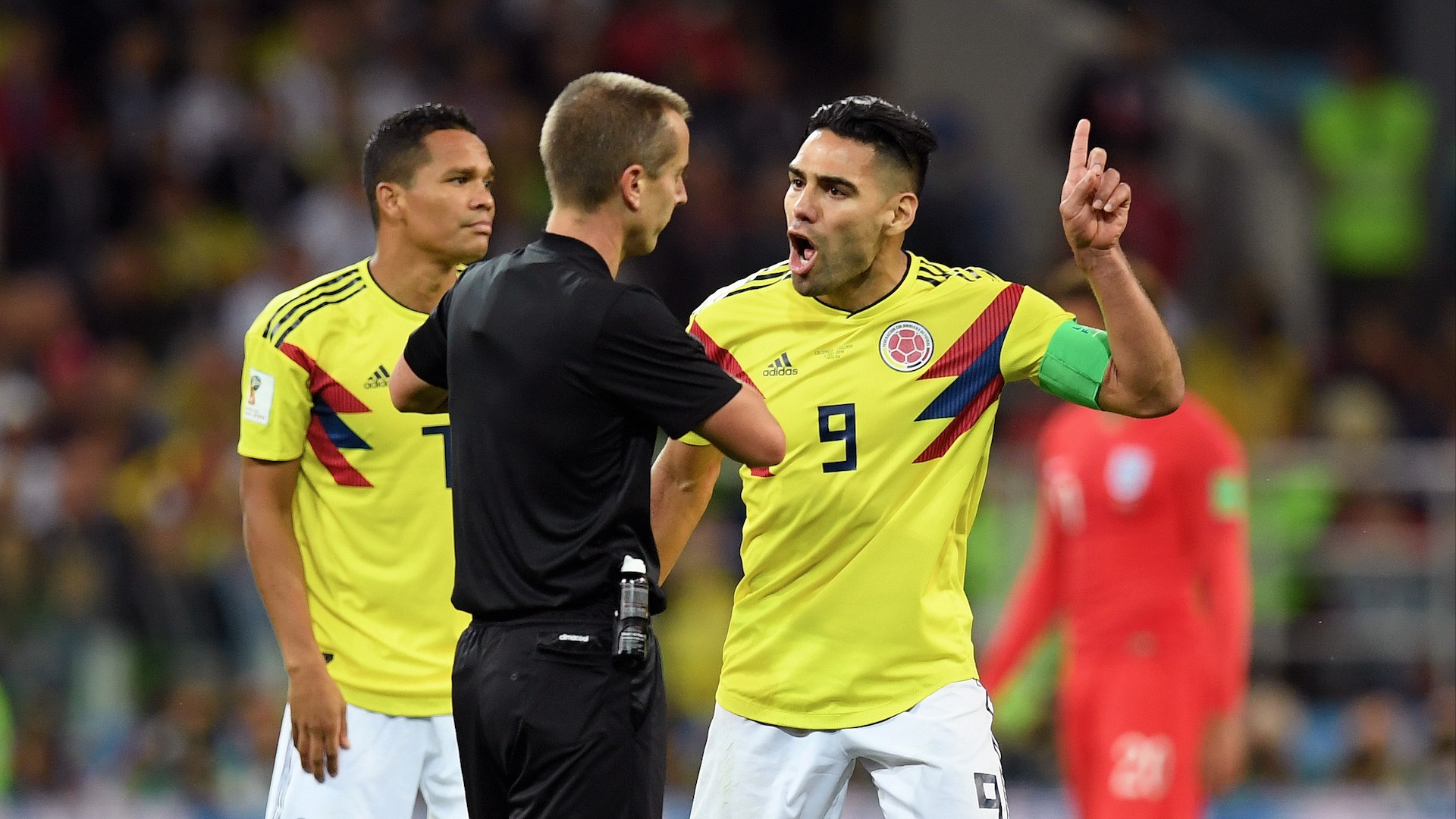 Cavani y Uruguay, pendientes de las pruebas tras su lesión en el Mundial  2018