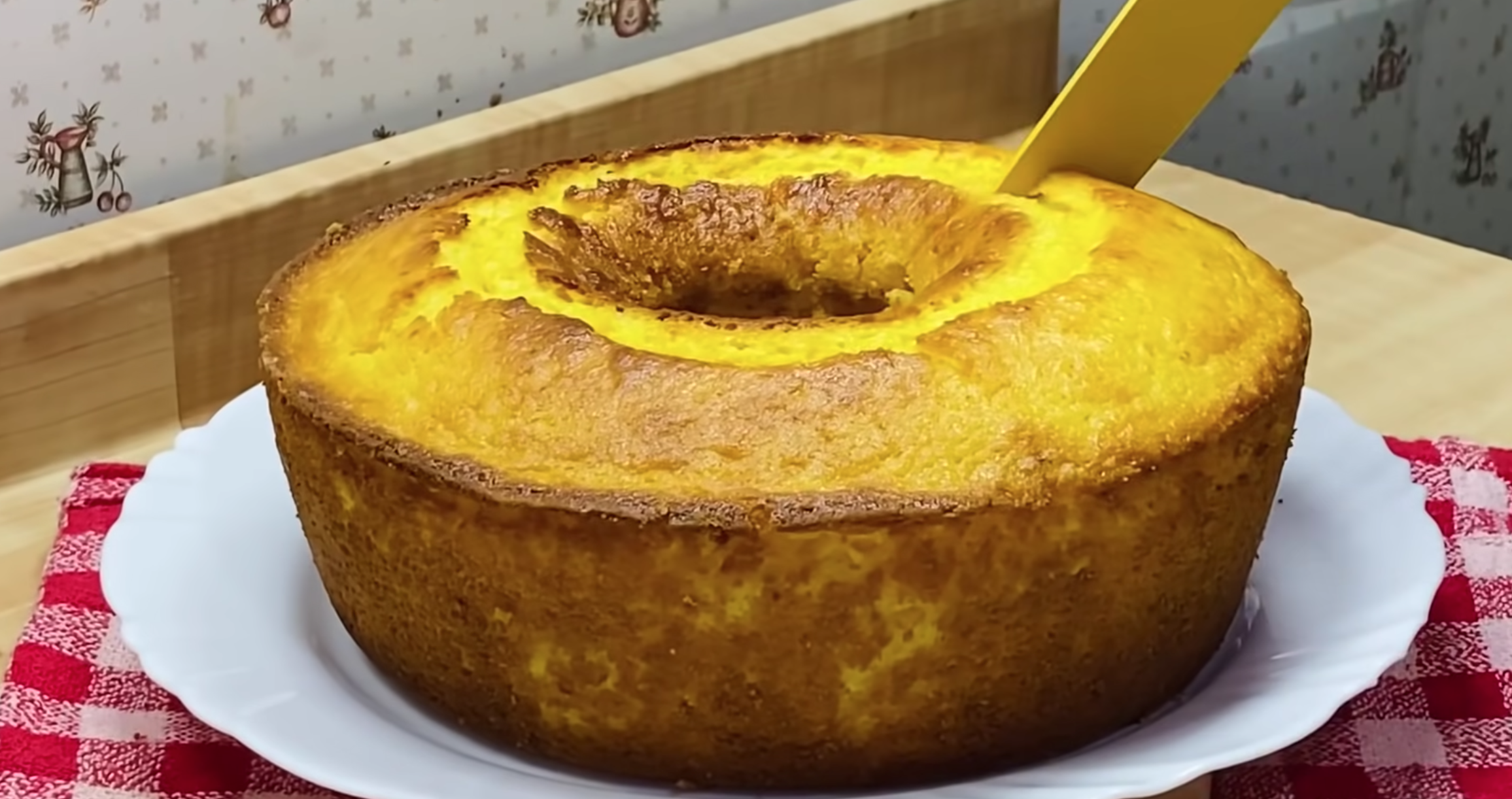 Receita de bolo de fubá para fazer em casa facilmente; uma delícia – Metro  World News Brasil