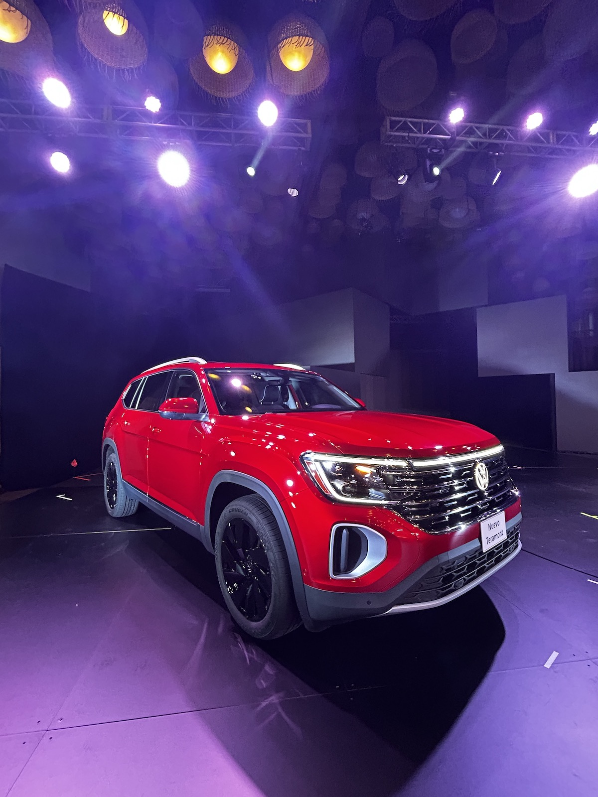 Presentan los nuevos Teramont y Cross Sport 2024