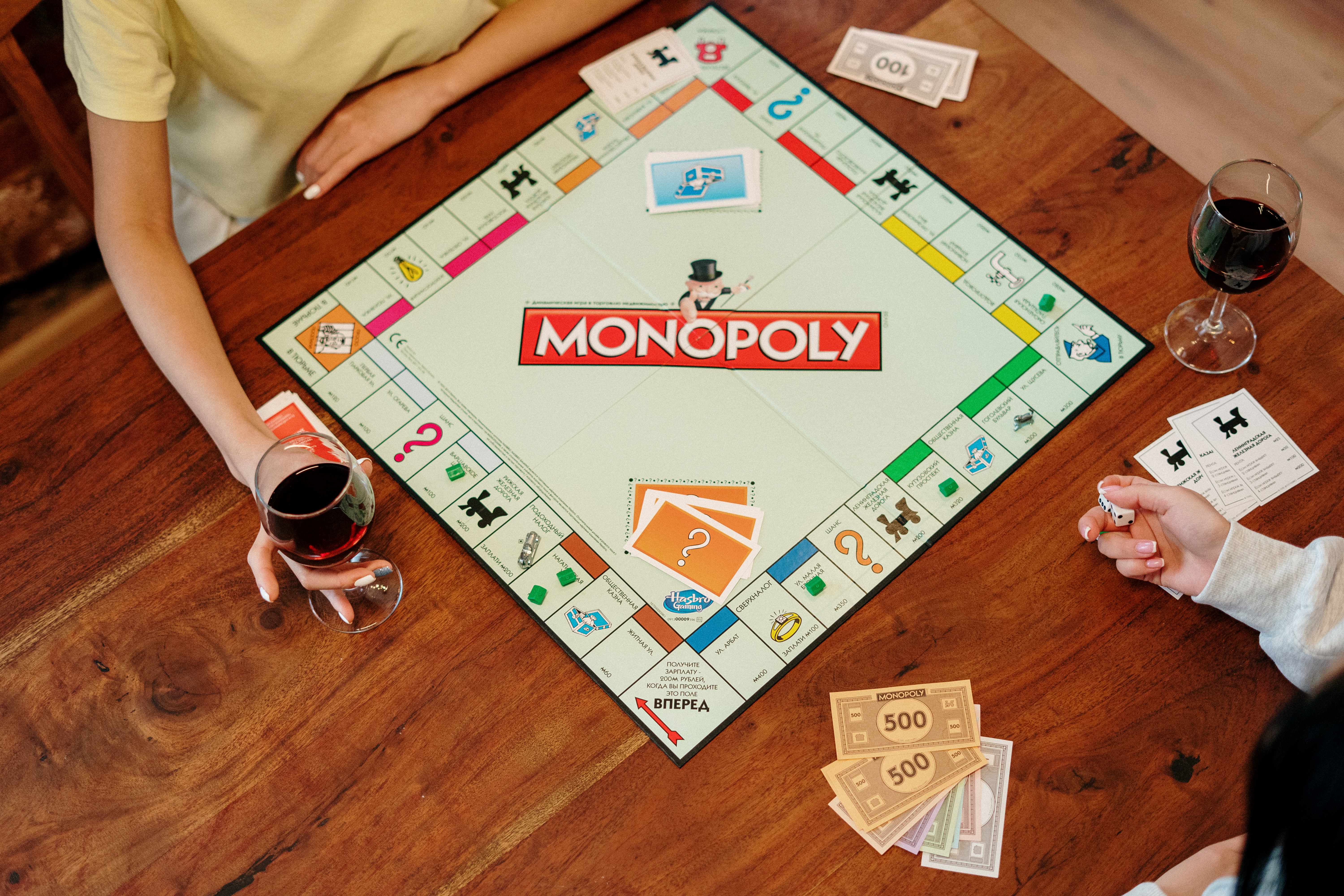 Monopoly foi criado por americano que teve ideia recusada - 02/06/2023 - O  Curioso - Folha