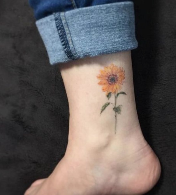 El significado de los tatuajes de girasol y sus diseños que amarás – Nueva  Mujer