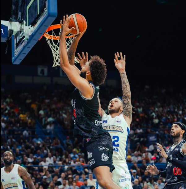 Gigantes de Carolina ganan su primer campeonato del BSN masculino