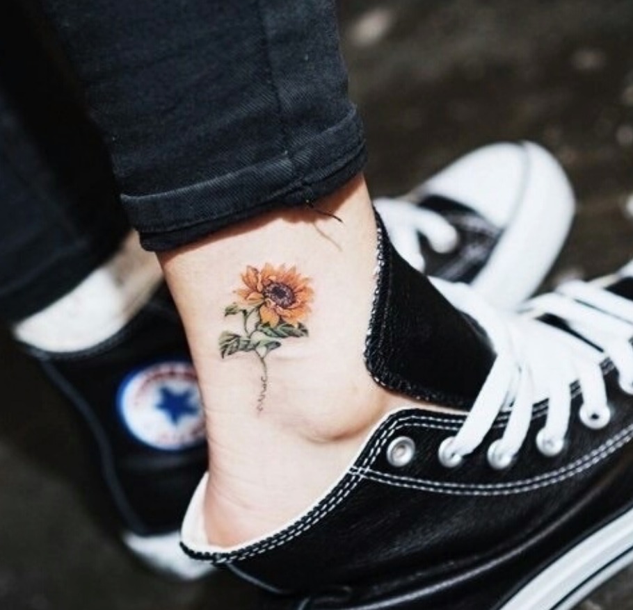 El significado de los tatuajes de girasol y sus diseños que amarás – Nueva  Mujer