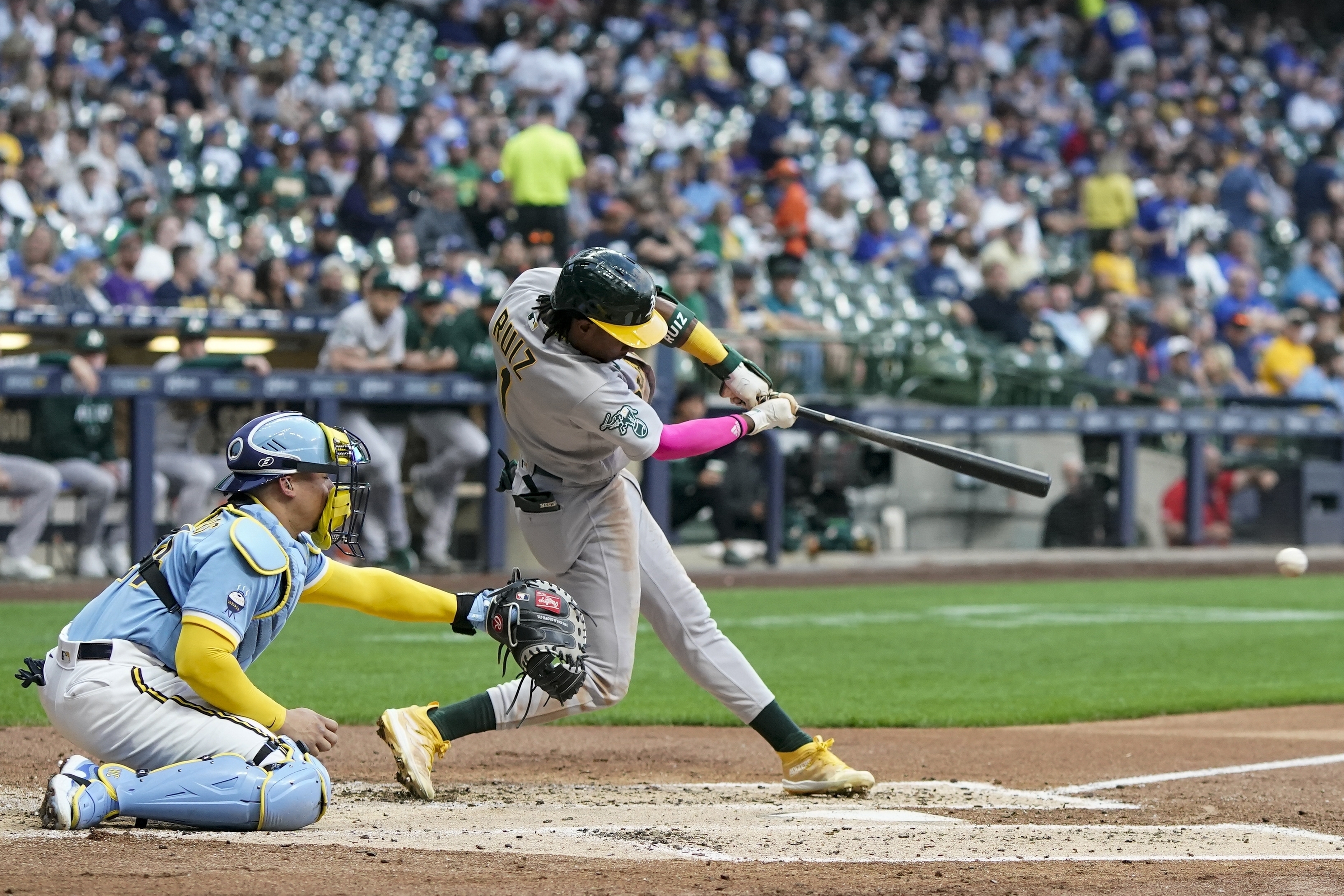 Rangers atacan temprano a Valdez y resisten para vencer 5-4 a