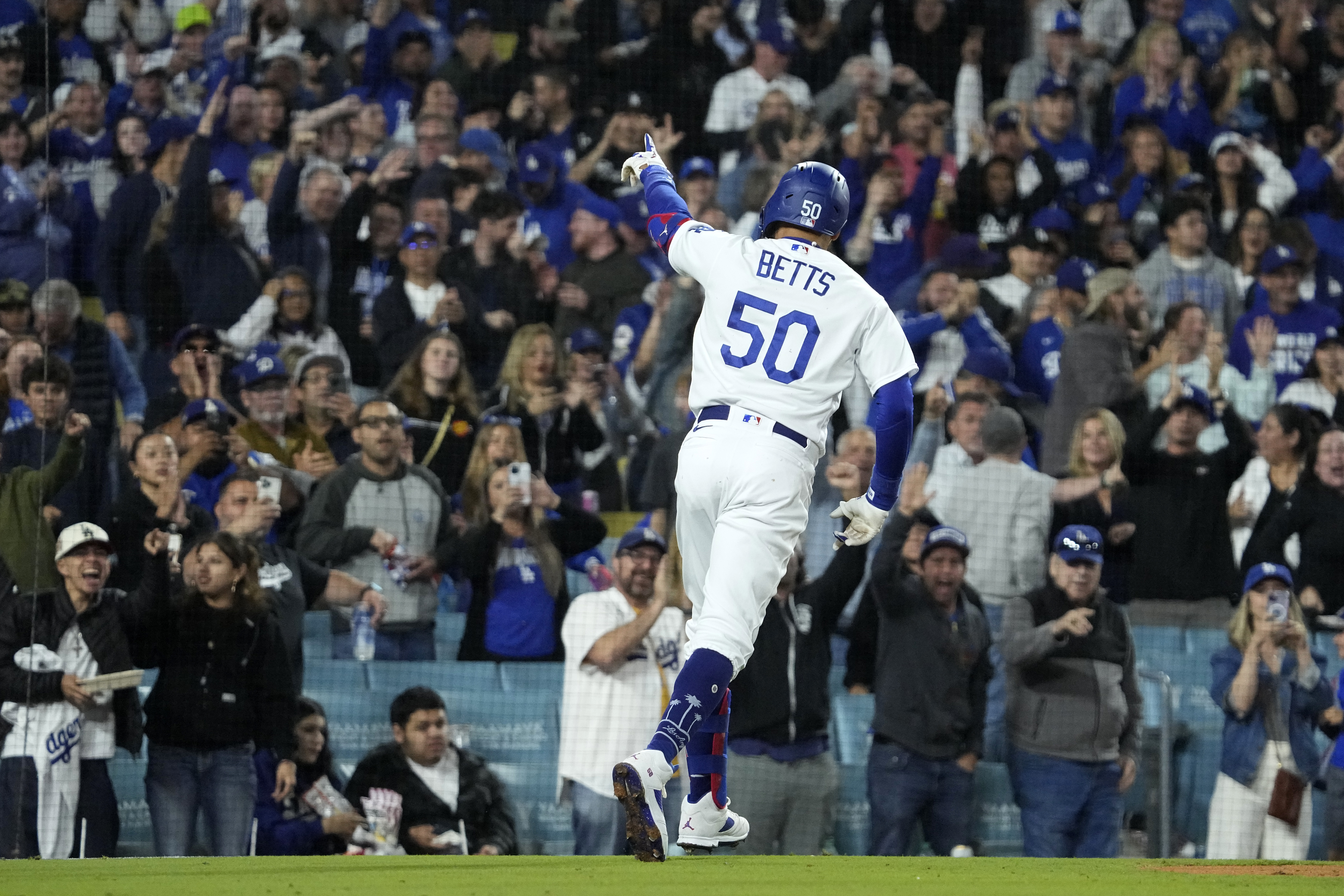 Padres del grand slam San Diego impone marca con cuatro consecutivos