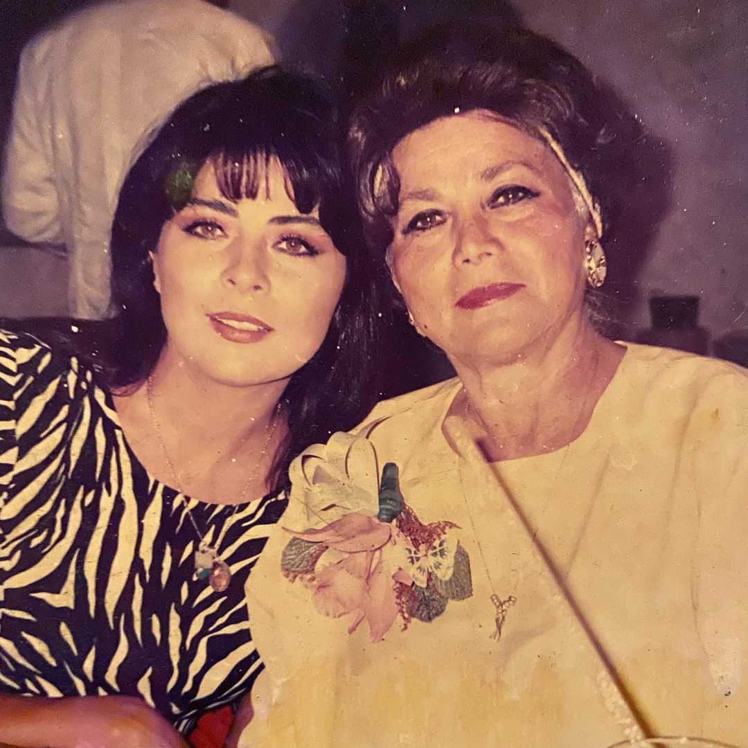 Victoria Ruffo Muestra Fotos Ineditas Del Pasado Y Deslumbra Su Belleza