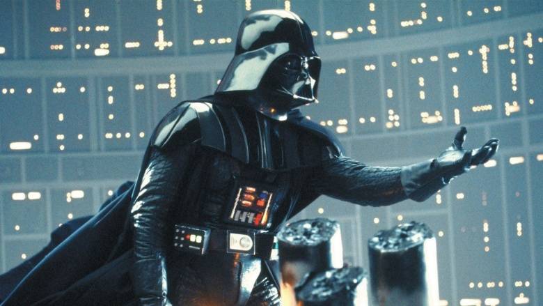 Pequeño quemado Sinis Casco original de Darth Vader entra a subasta por un montón de dinero –  FayerWayer