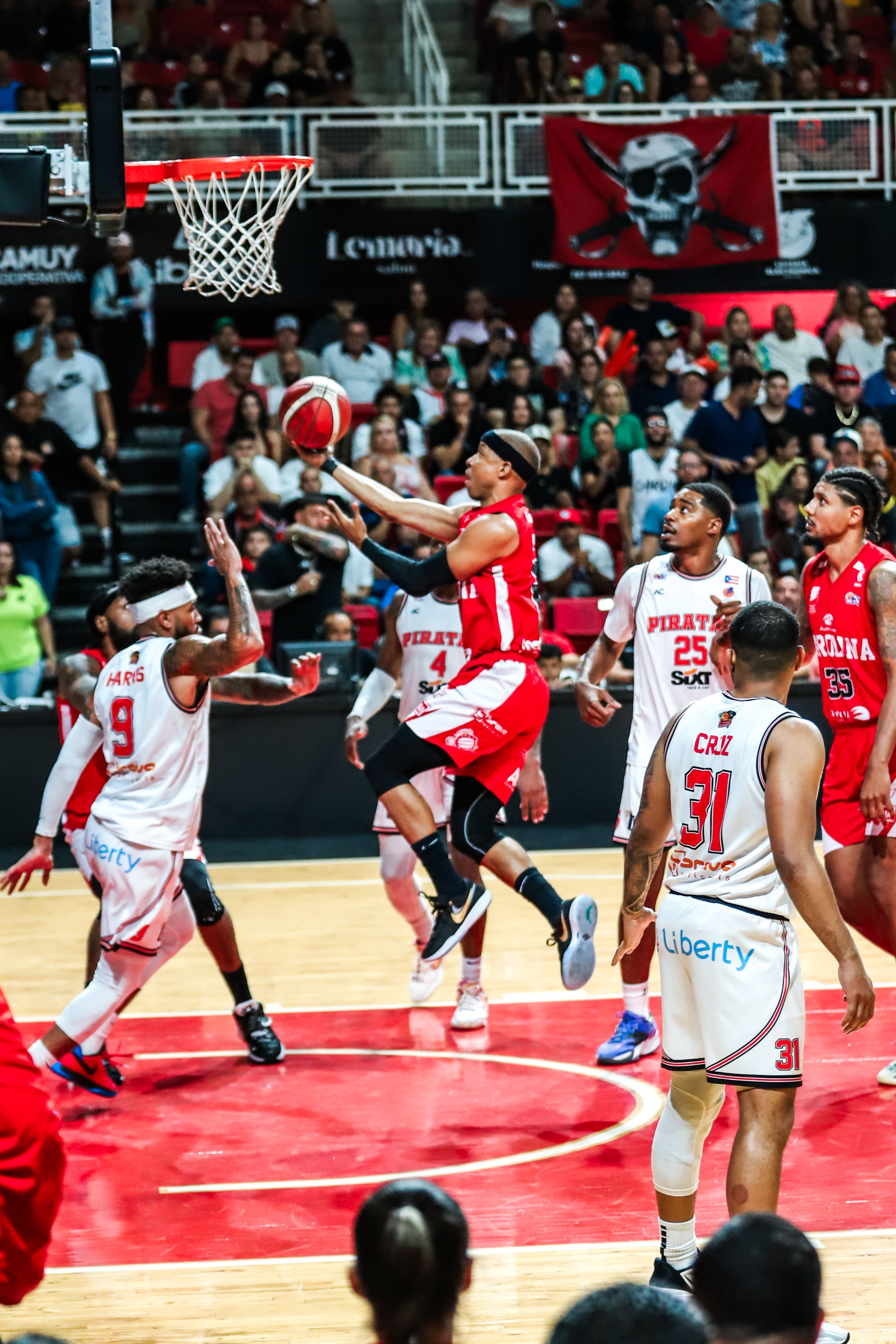 Piratas de Quebradillas Cadavera Baloncesto Superior Nacional Puerto Rico 