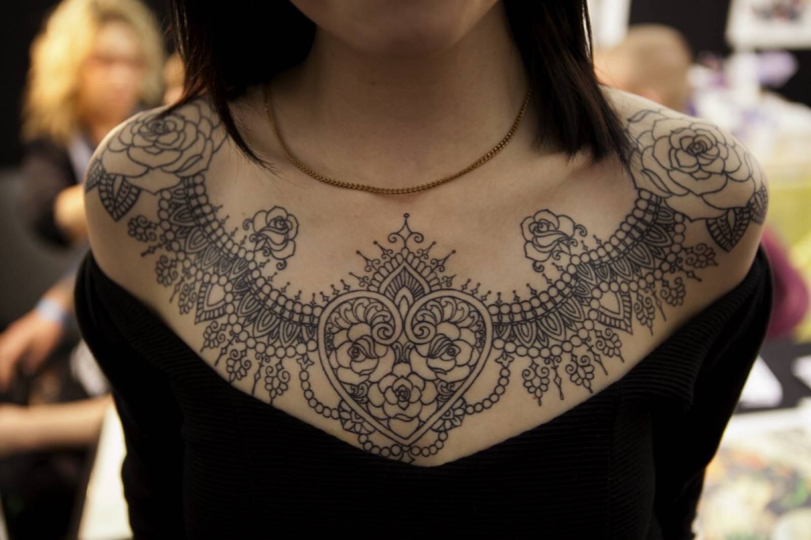 Hermosos tatuajes para ocultar las molestas estrías – Nueva Mujer