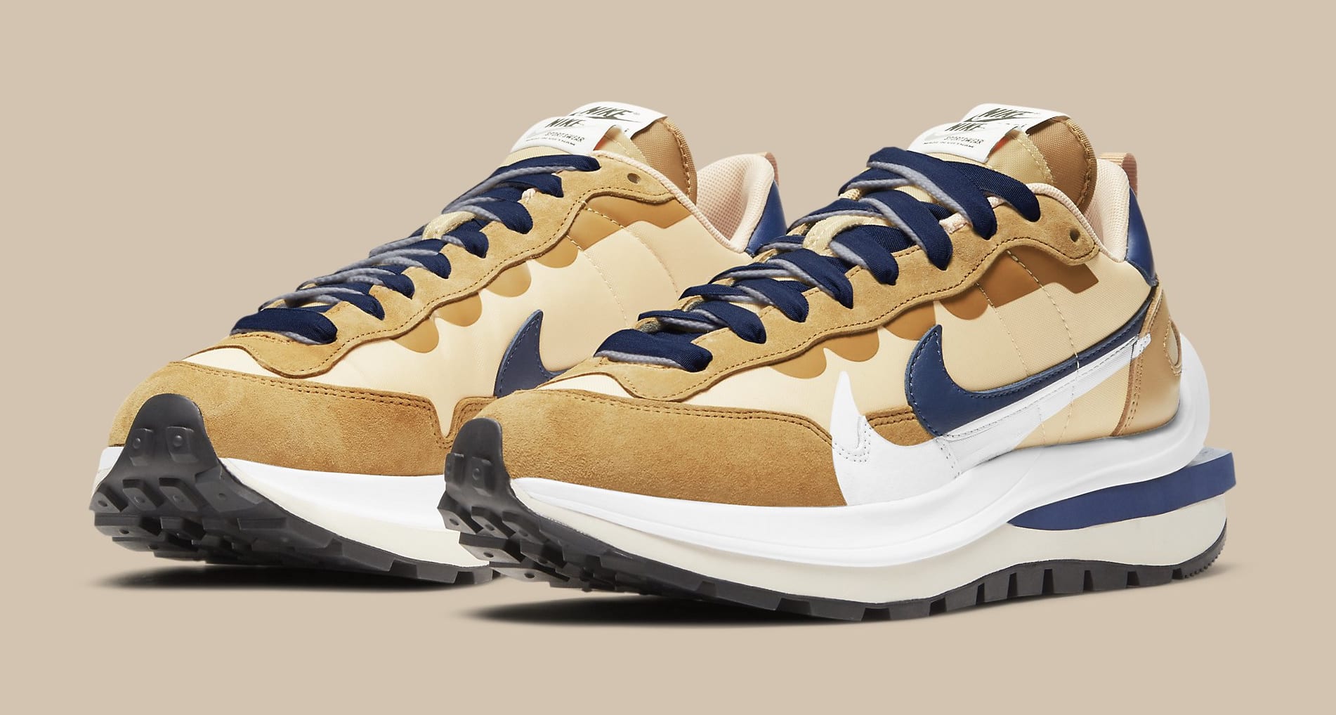 sacai x nike vaporwaffle 2021