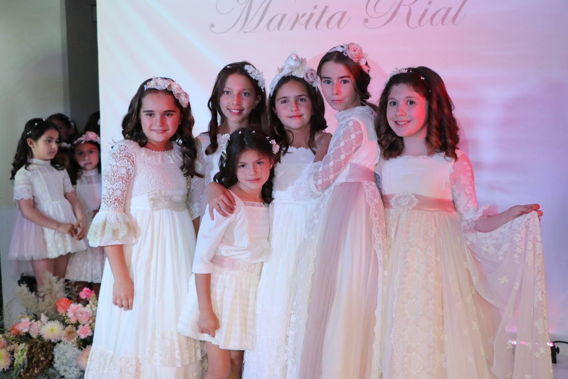 Marita Rial llega México y su colección de ropa ceremonia para niños